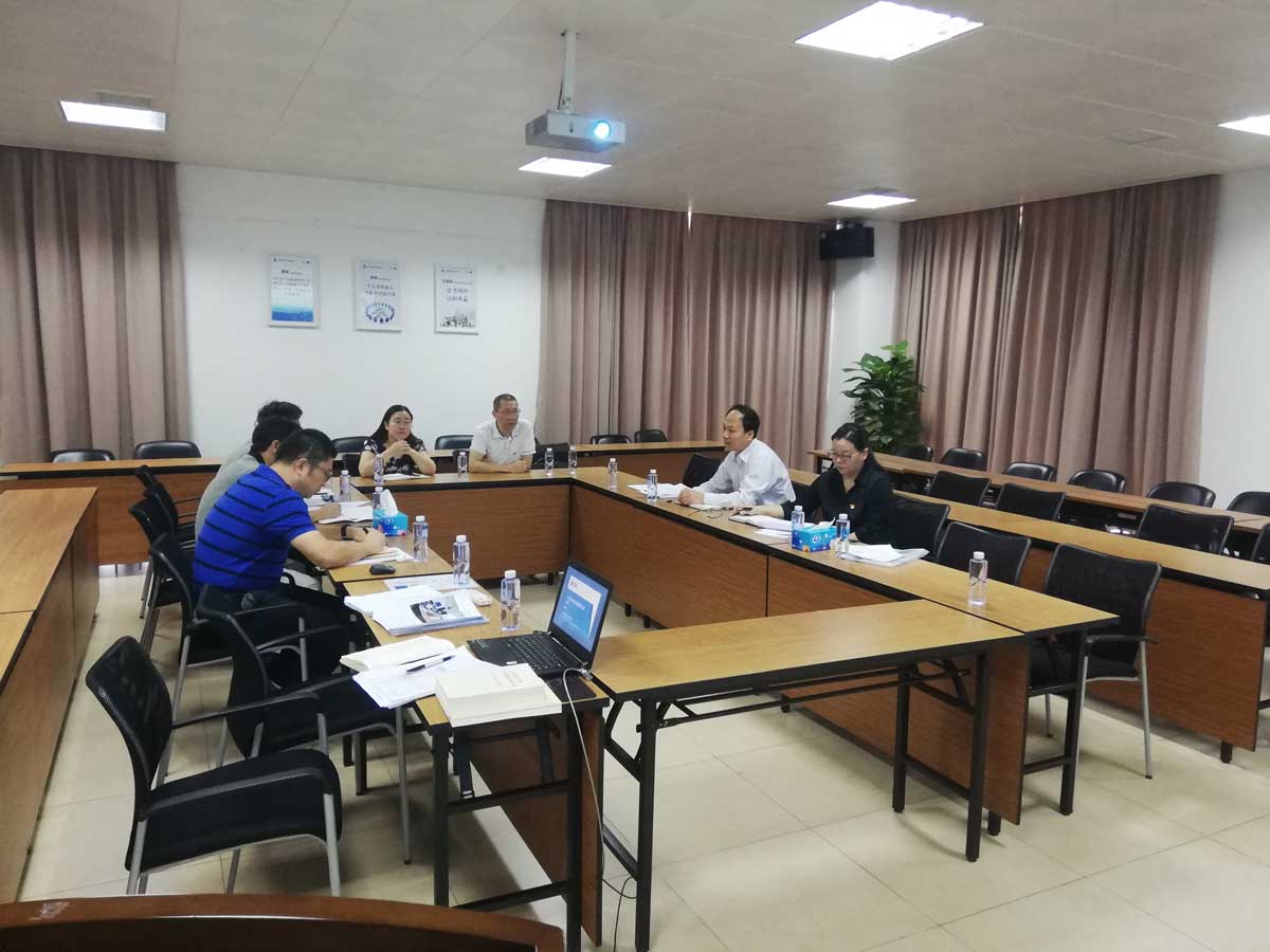 集團調研指導2.jpg 集團調研指導2.jpg