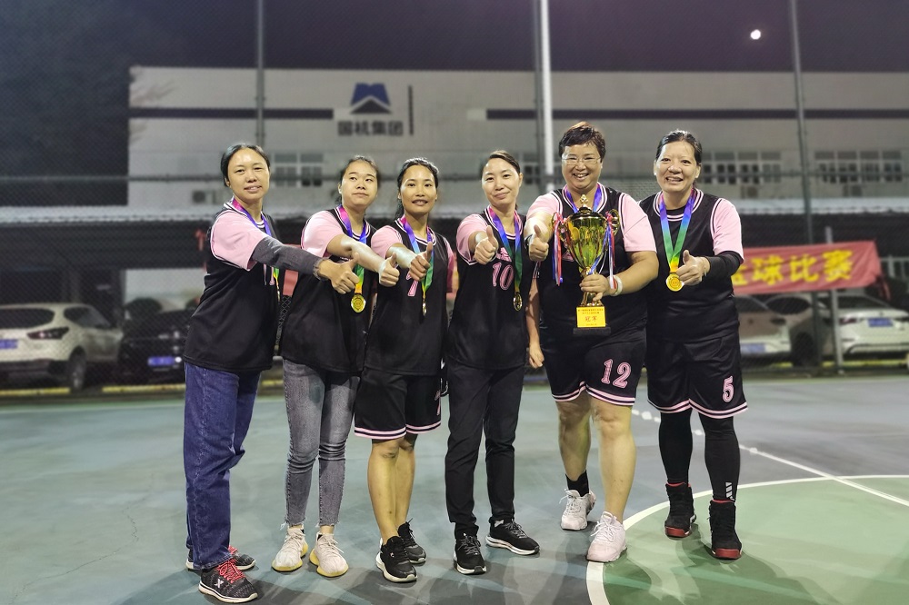 籃球女冠軍_副本.jpg 籃球女冠軍_副本.jpg