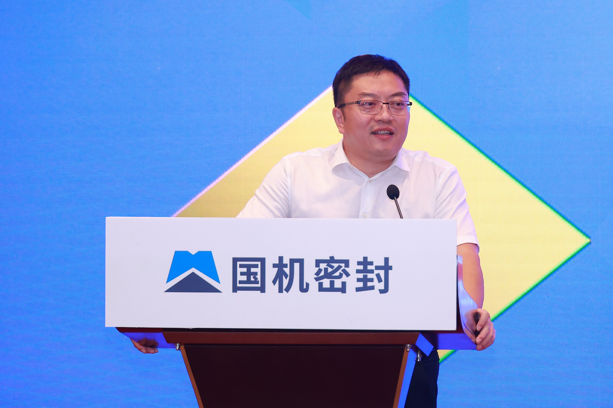 1E8A1857(1).JPG 1E8A1857(1).JPG